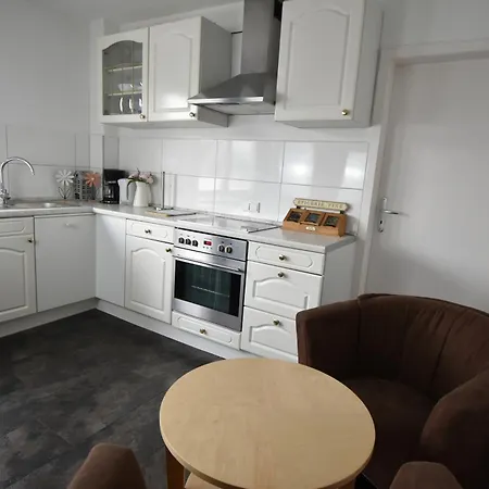 Apartment Penthouse Koln- 80qm 3 *